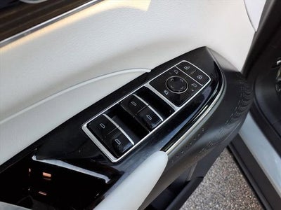 2024 Cadillac LYRIQ Luxury 1