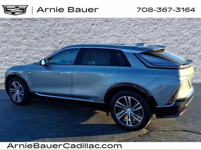2024 Cadillac LYRIQ Luxury 1