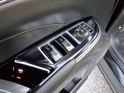 2024 Cadillac LYRIQ Luxury 1