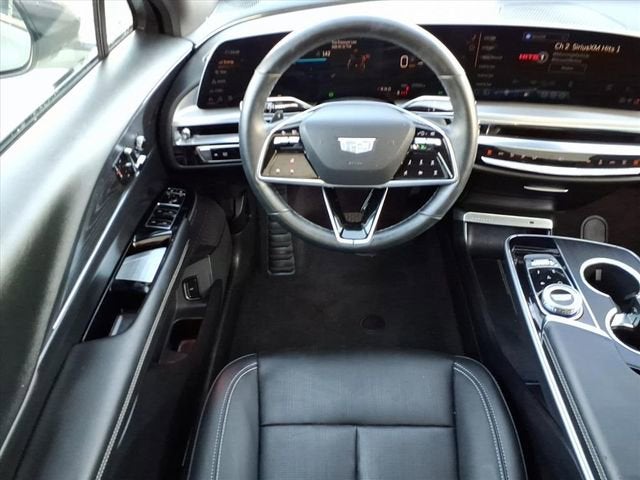 2024 Cadillac LYRIQ Luxury 1