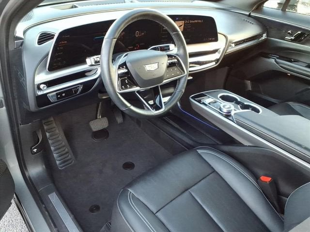 2024 Cadillac LYRIQ Luxury 1