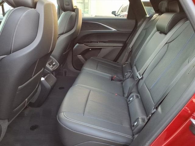 2024 Cadillac LYRIQ Luxury 1