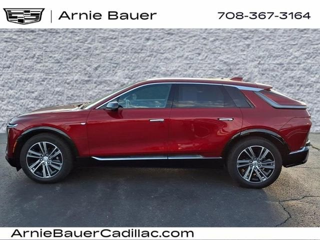 2024 Cadillac LYRIQ Luxury 1