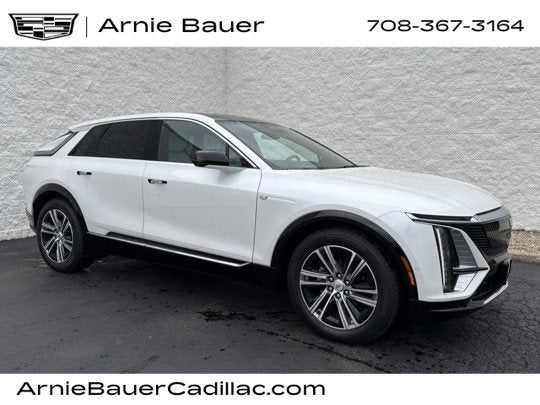 2024 Cadillac LYRIQ Luxury 1