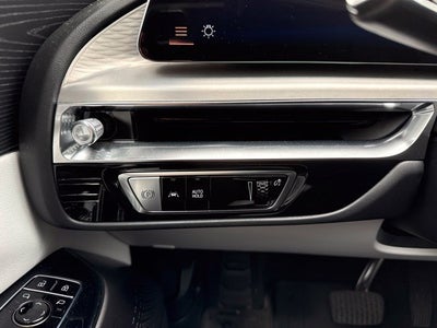 2024 Cadillac LYRIQ Luxury 1