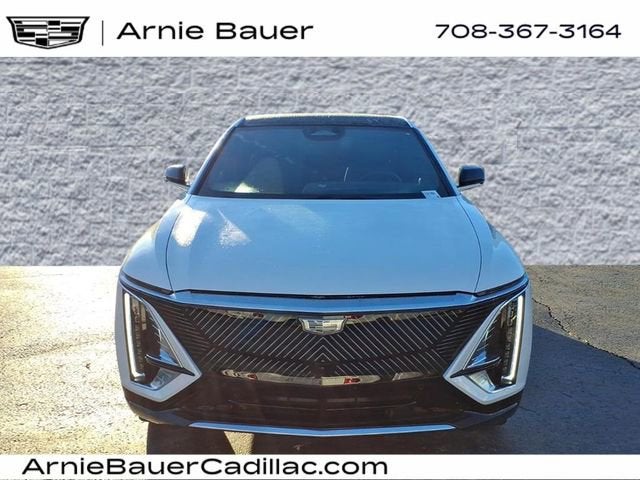 2024 Cadillac LYRIQ Luxury 1