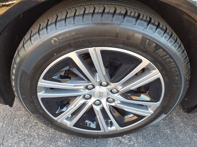 2024 Cadillac LYRIQ Luxury 1