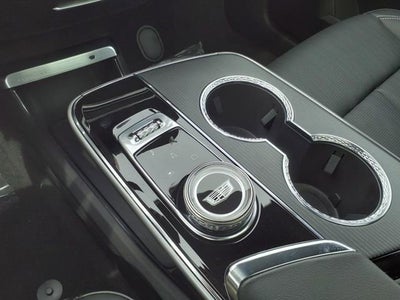 2025 Cadillac LYRIQ Luxury 2