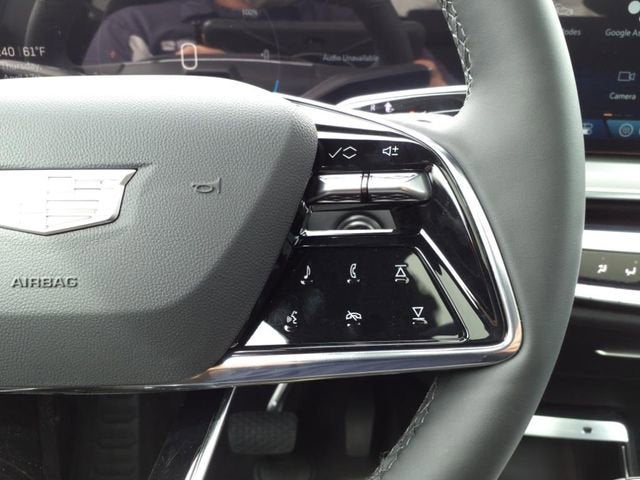 2025 Cadillac LYRIQ Luxury 2