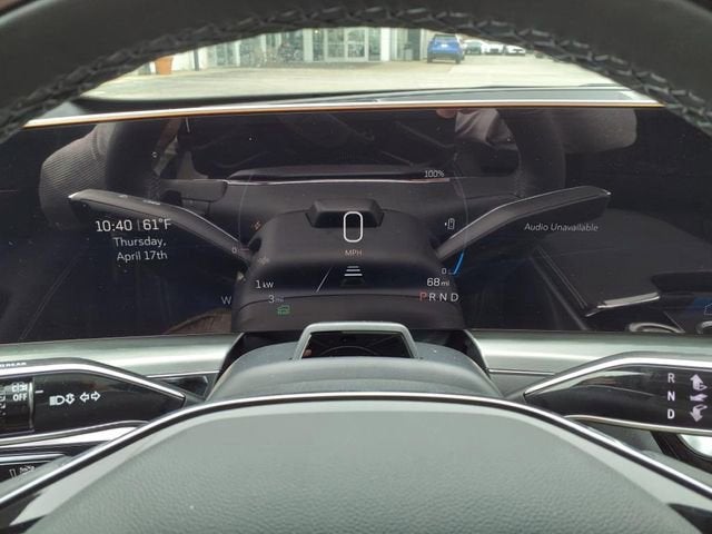 2025 Cadillac LYRIQ Luxury 2