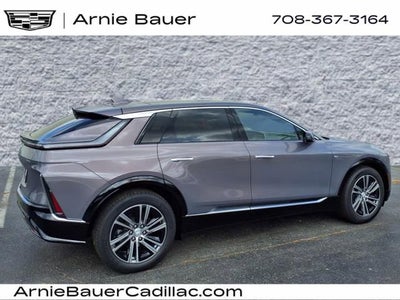 2025 Cadillac LYRIQ Luxury 2