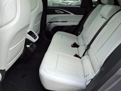 2025 Cadillac LYRIQ Luxury 2