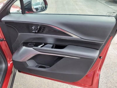 2025 Cadillac LYRIQ Luxury 2