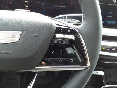 2025 Cadillac LYRIQ Luxury 2