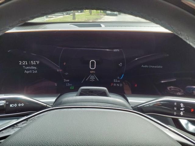 2025 Cadillac LYRIQ Luxury 2