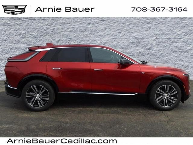 2025 Cadillac LYRIQ Luxury 2