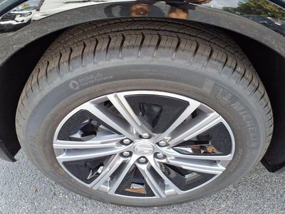 2025 Cadillac LYRIQ Luxury 2