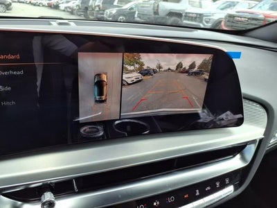 2025 Cadillac LYRIQ Luxury 2