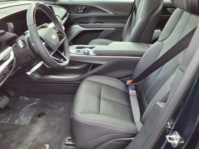 2025 Cadillac LYRIQ Luxury 2