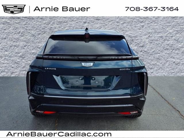 2025 Cadillac LYRIQ Luxury 2