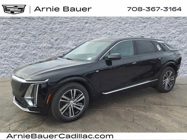 2025 Cadillac LYRIQ Luxury 2