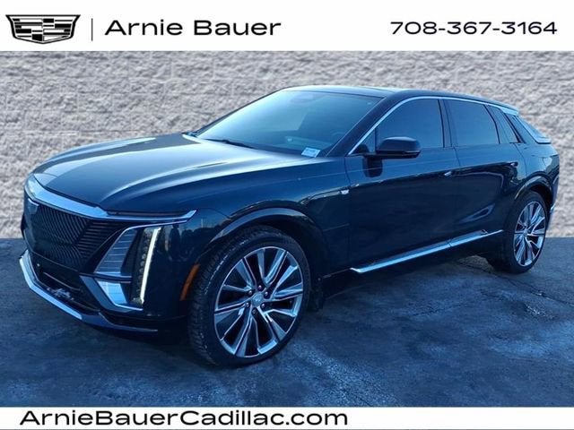 2024 Cadillac LYRIQ Luxury 3