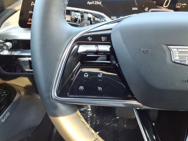 2025 Cadillac LYRIQ Luxury 3