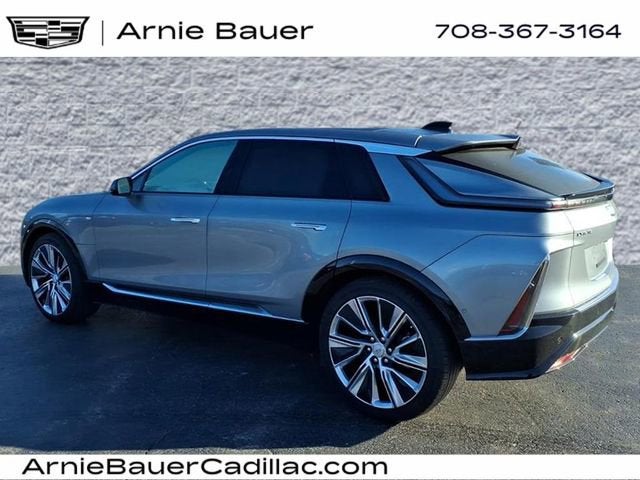 2025 Cadillac LYRIQ Luxury 3