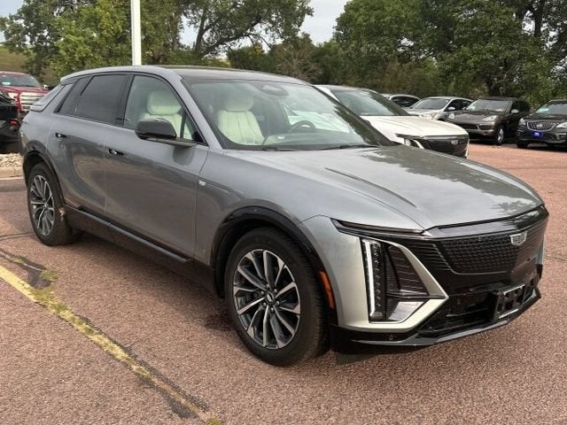 2024 Cadillac LYRIQ Sport 1