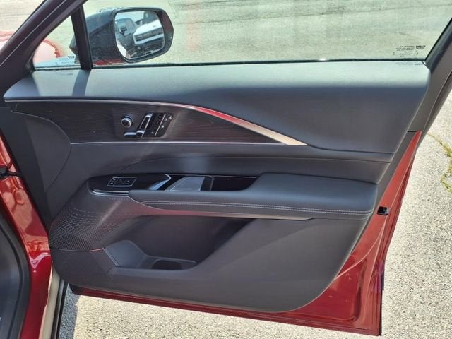 2025 Cadillac LYRIQ Sport 1