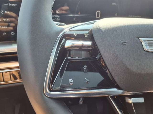 2025 Cadillac LYRIQ Sport 1