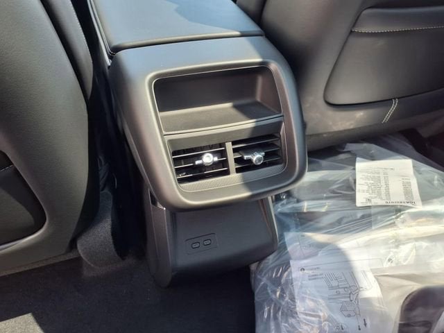 2025 Cadillac LYRIQ Sport 1