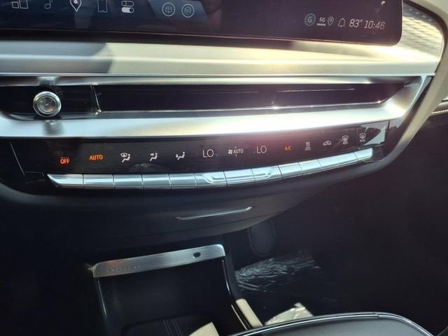 2025 Cadillac LYRIQ Sport 1