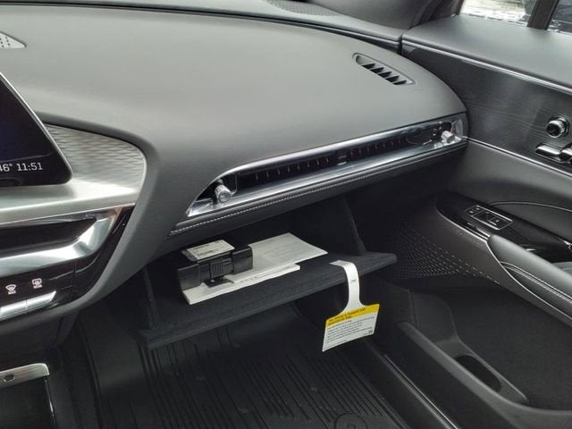 2025 Cadillac LYRIQ Sport 1