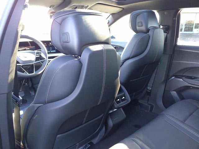 2025 Cadillac LYRIQ Sport 1