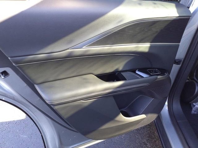 2025 Cadillac LYRIQ Sport 1