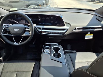 2025 Cadillac LYRIQ Sport 1
