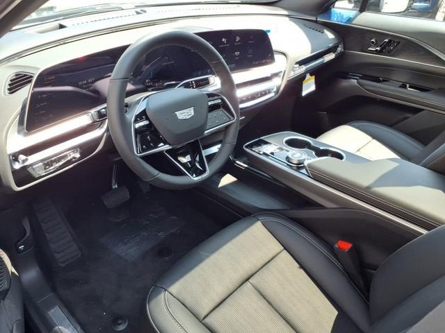 2025 Cadillac LYRIQ Sport 1