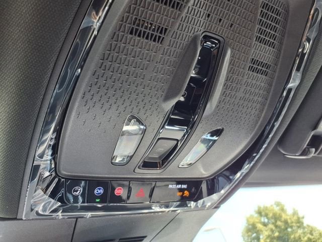 2025 Cadillac LYRIQ Sport 1