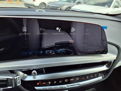 2025 Cadillac LYRIQ Sport 1