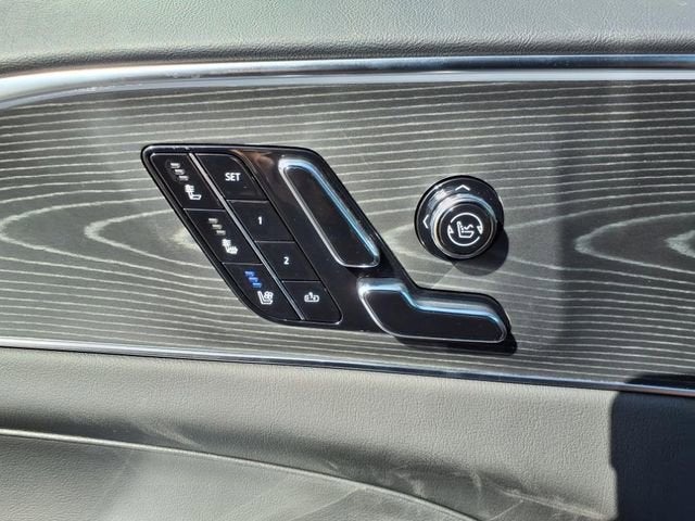 2025 Cadillac LYRIQ Sport 2