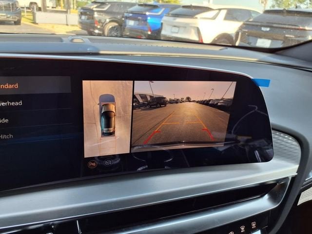 2025 Cadillac LYRIQ Sport 2