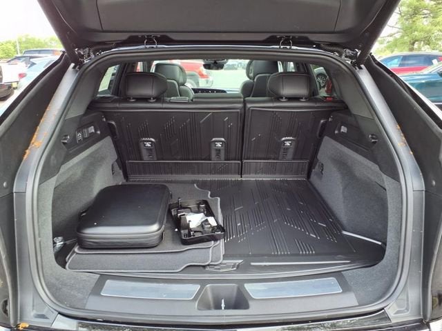 2025 Cadillac LYRIQ Sport 2