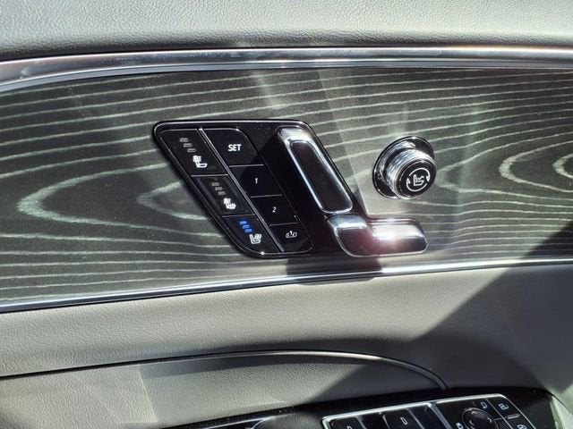 2025 Cadillac LYRIQ Sport 2