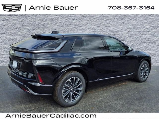 2025 Cadillac LYRIQ Sport 2