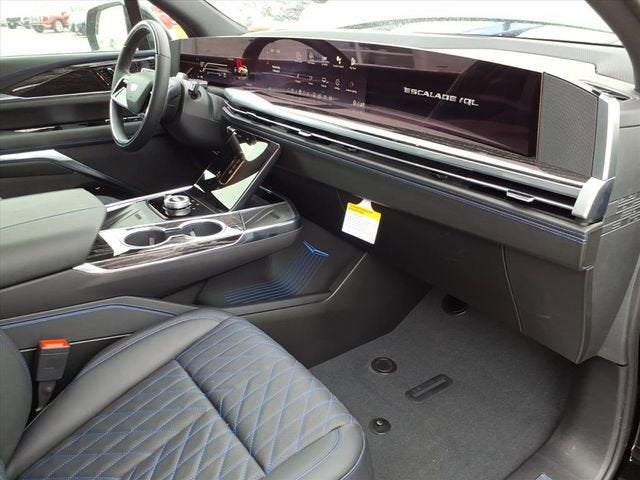 2026 Cadillac ESCALADE IQL Sport