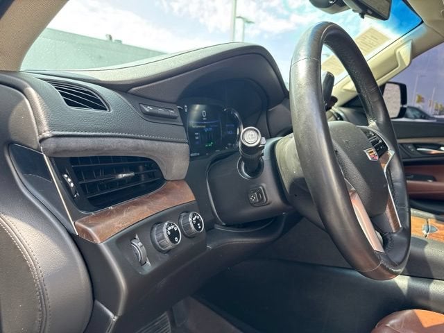 2017 Cadillac Escalade Luxury