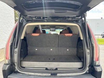 2017 Cadillac Escalade Luxury