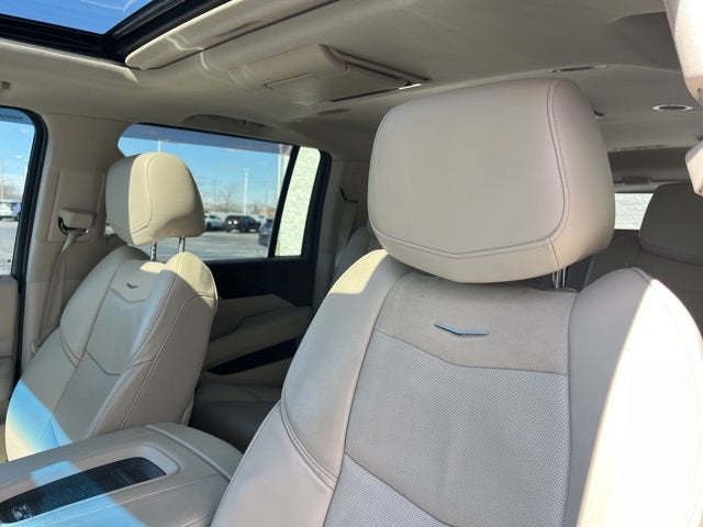 2016 Cadillac Escalade ESV Luxury Collection