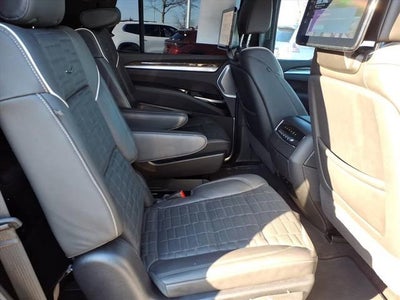 2025 Cadillac Escalade Sport Platinum